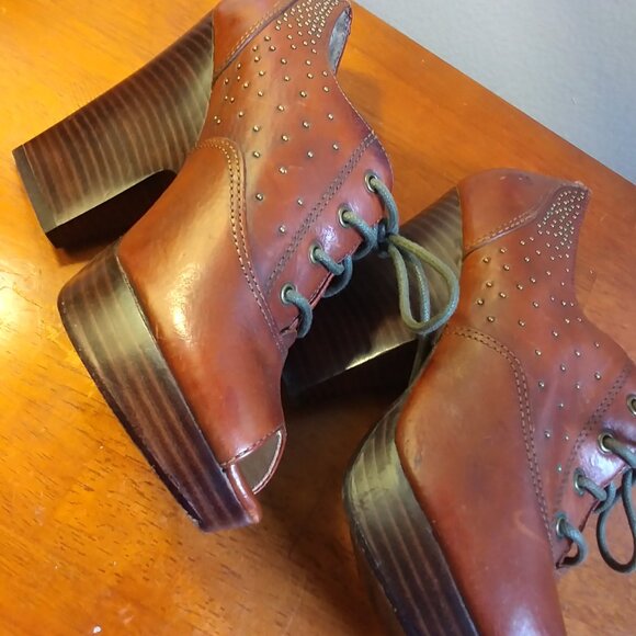 Frye Chelsea Spice Studded Peep Toe Lace Up Platform Heels sz 8M Brown - Picture 13 of 16